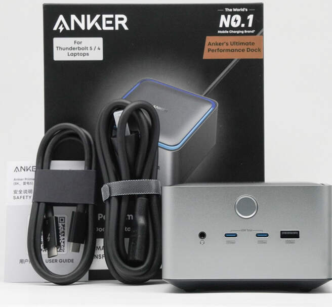 Khám Phá Ngoại Hình và Phụ Kiện